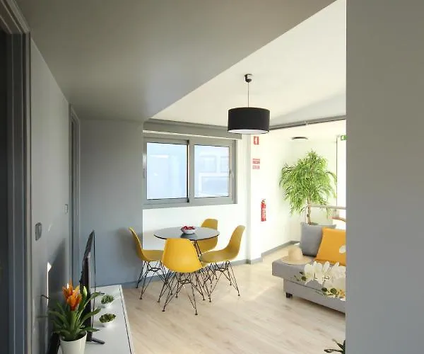 Blue Salinas Apartment *